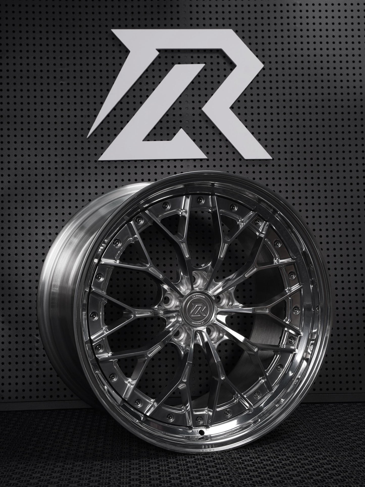 ER01 | LR Forged Two-Piece Forged Wheel LR Forged