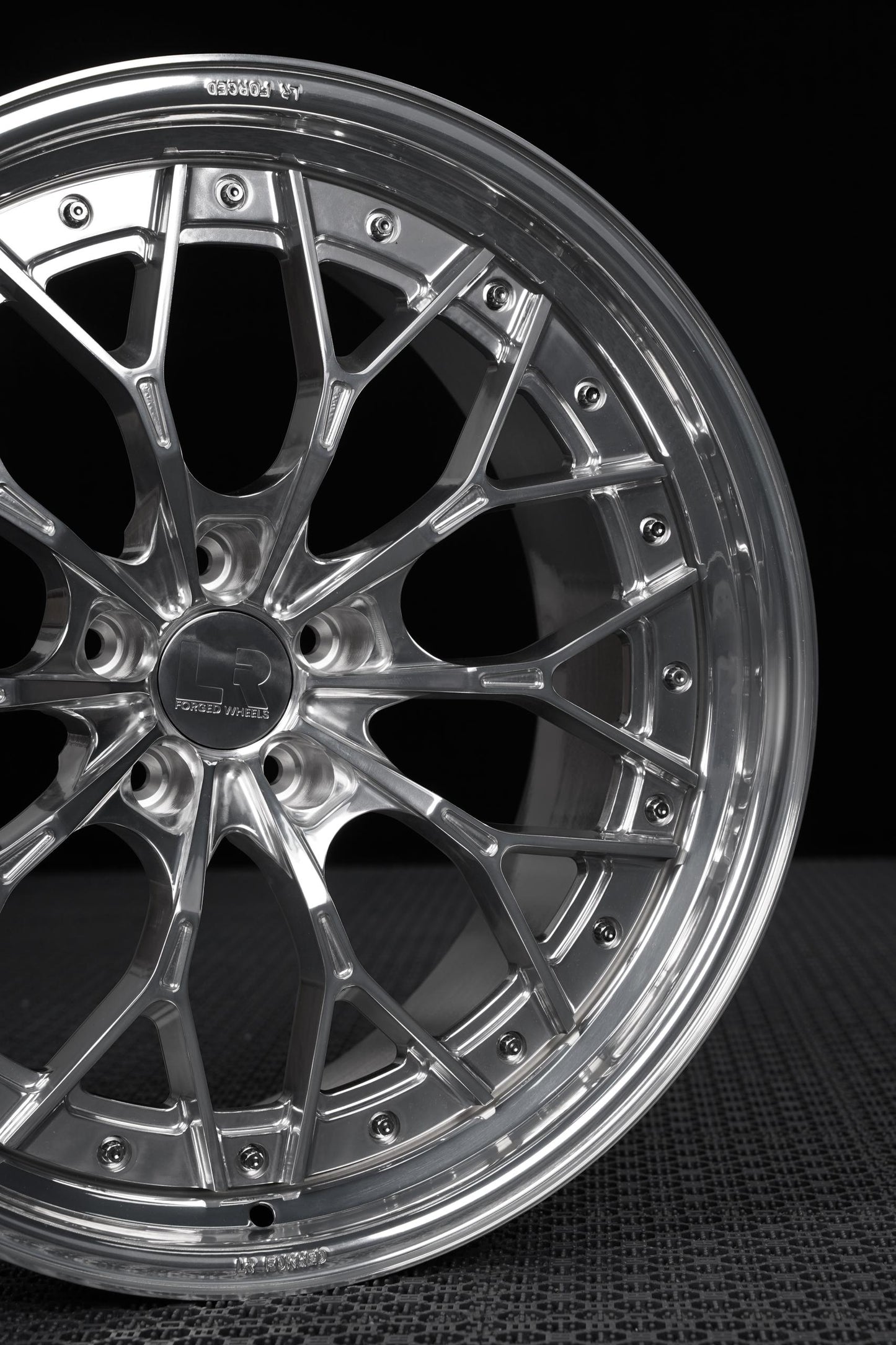 ER-01 | LR Forged Two-Piece Forged Wheel